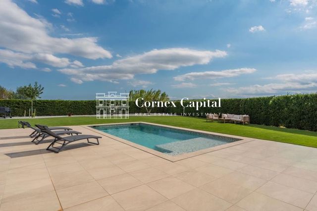 Chalet de 4 habitaciones en Navata en venta con piscina garaje - 1.390.000 € (Ref: 10044743)