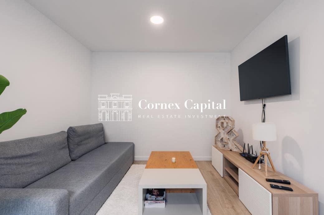 Chalet de 4 habitaciones en Navata en venta con piscina garaje - 1.460.000 € (Ref: 10044743)