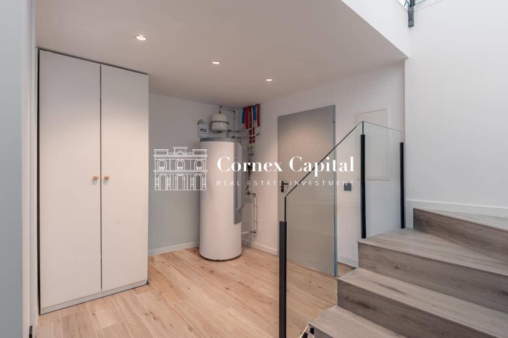 Chalet de 4 habitaciones en Navata en venta con piscina garaje - 1.460.000 € (Ref: 10044743)