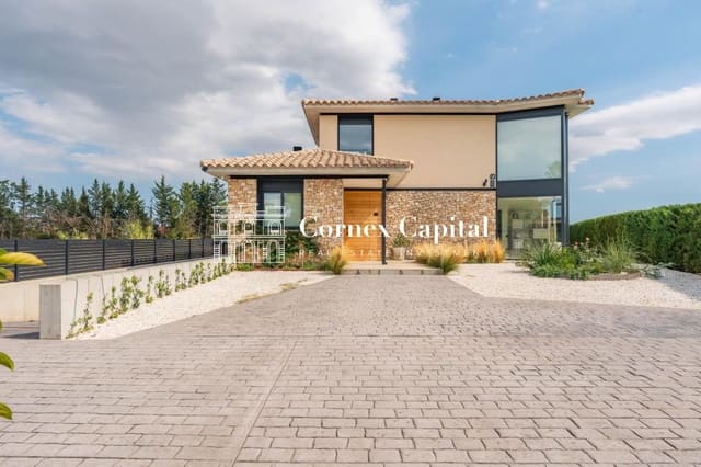 Chalet de 4 habitaciones en Navata en venta con piscina garaje - 1.460.000 € (Ref: 10044743)
