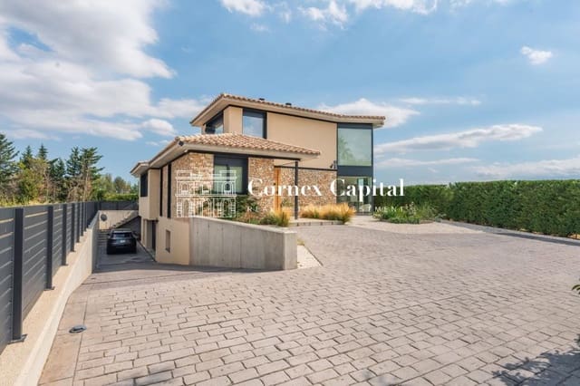 Chalet de 4 habitaciones en Navata en venta con piscina garaje - 1.460.000 € (Ref: 10044743)