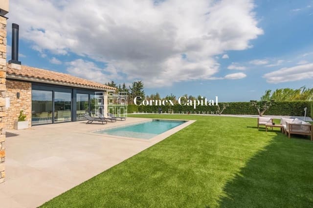 Chalet de 4 habitaciones en Navata en venta con piscina garaje - 1.460.000 € (Ref: 10044743)