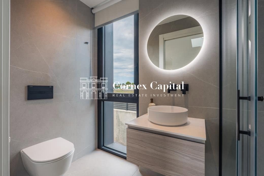 Chalet de 4 habitaciones en Navata en venta con piscina garaje - 1.460.000 € (Ref: 10044743)