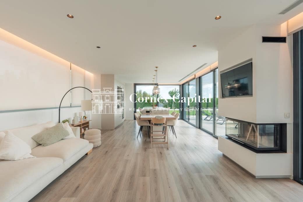 Chalet de 4 habitaciones en Navata en venta con piscina garaje - 1.460.000 € (Ref: 10044743)