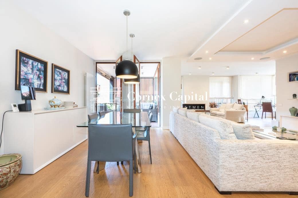 4 bedroom Apartment for sale in Barcelona city with garage - € 2,450,000 (Ref: 10047057)