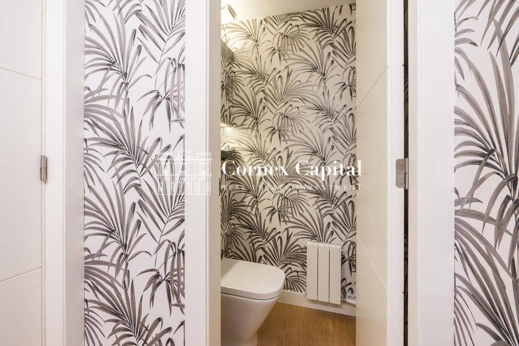 4 bedroom Apartment for sale in Barcelona city with garage - € 2,450,000 (Ref: 10047057)
