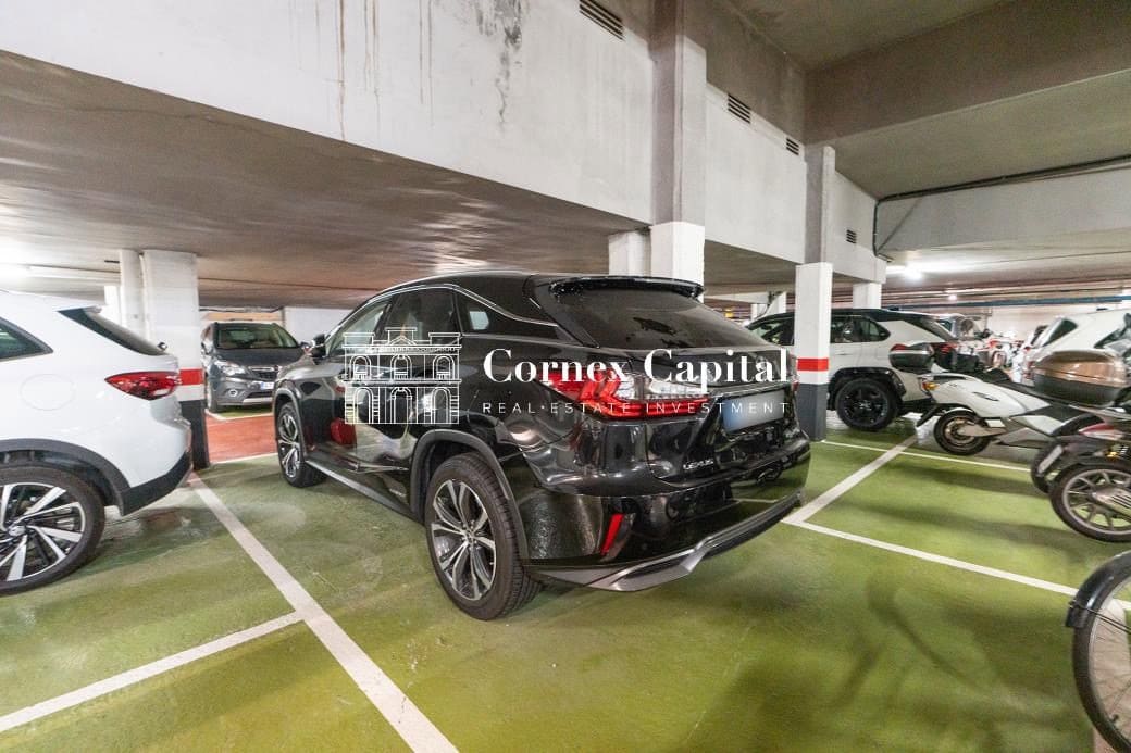 4 bedroom Apartment for sale in Barcelona city with garage - € 2,450,000 (Ref: 10047057)
