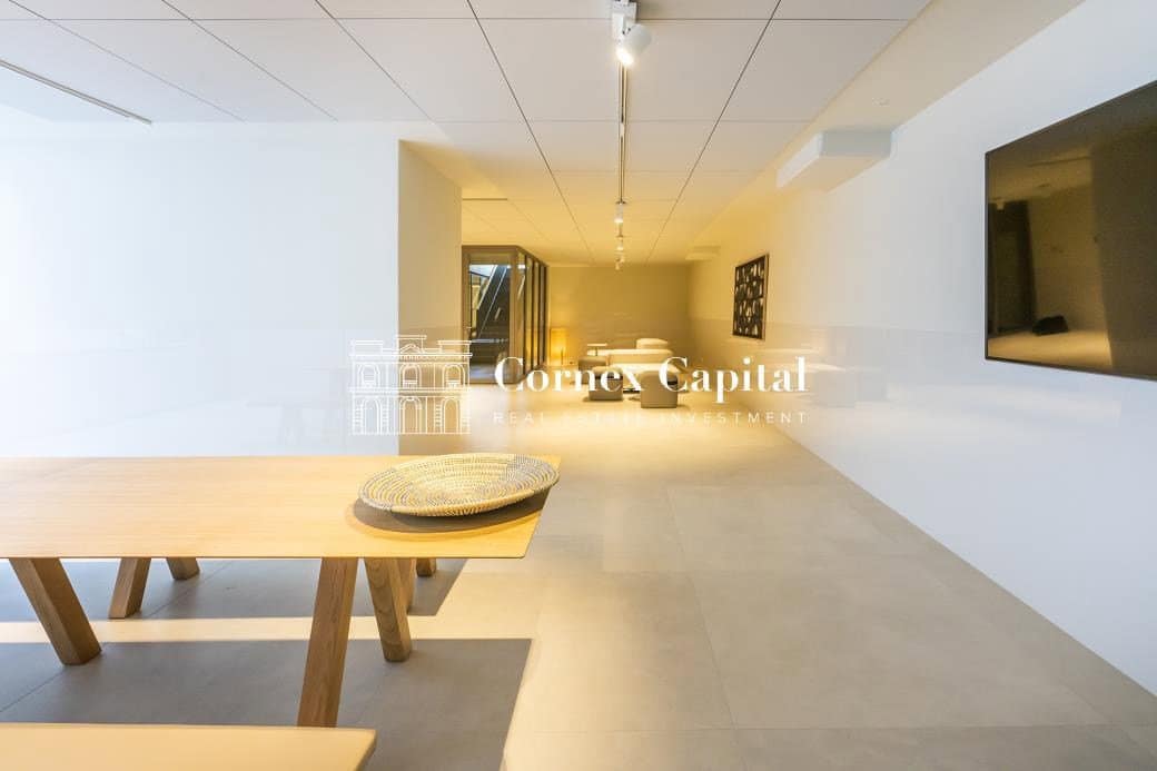 4 makuuhuone Huoneisto myytävänä paikassa Barcelona kaupunki mukana uima-altaan 
autotalli - 2 495 000 € (Ref: 10091535)