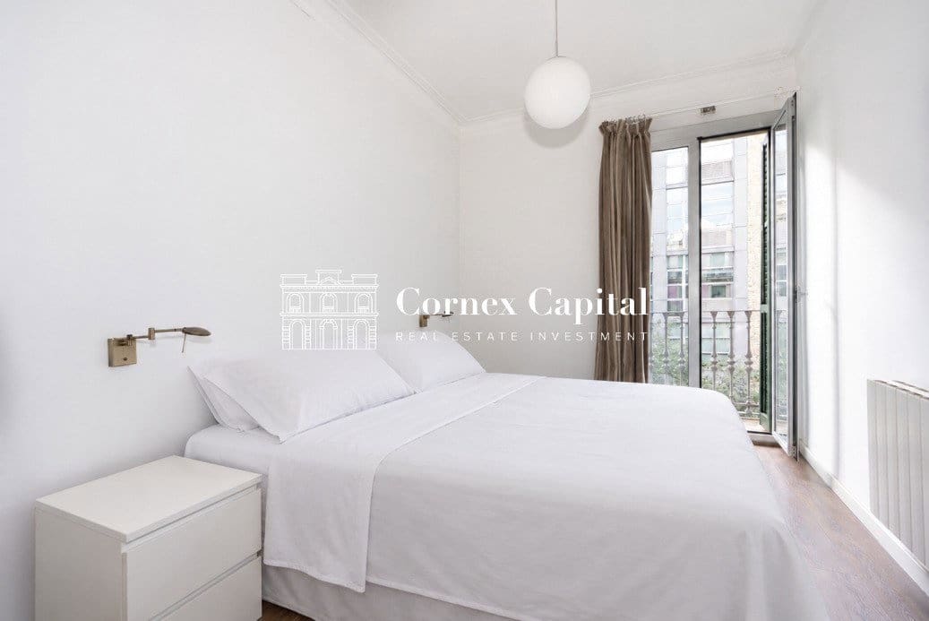 3 quarto Apartamento para arrendar em Barcelona cidade - 2 800 € (Ref: 10091537)