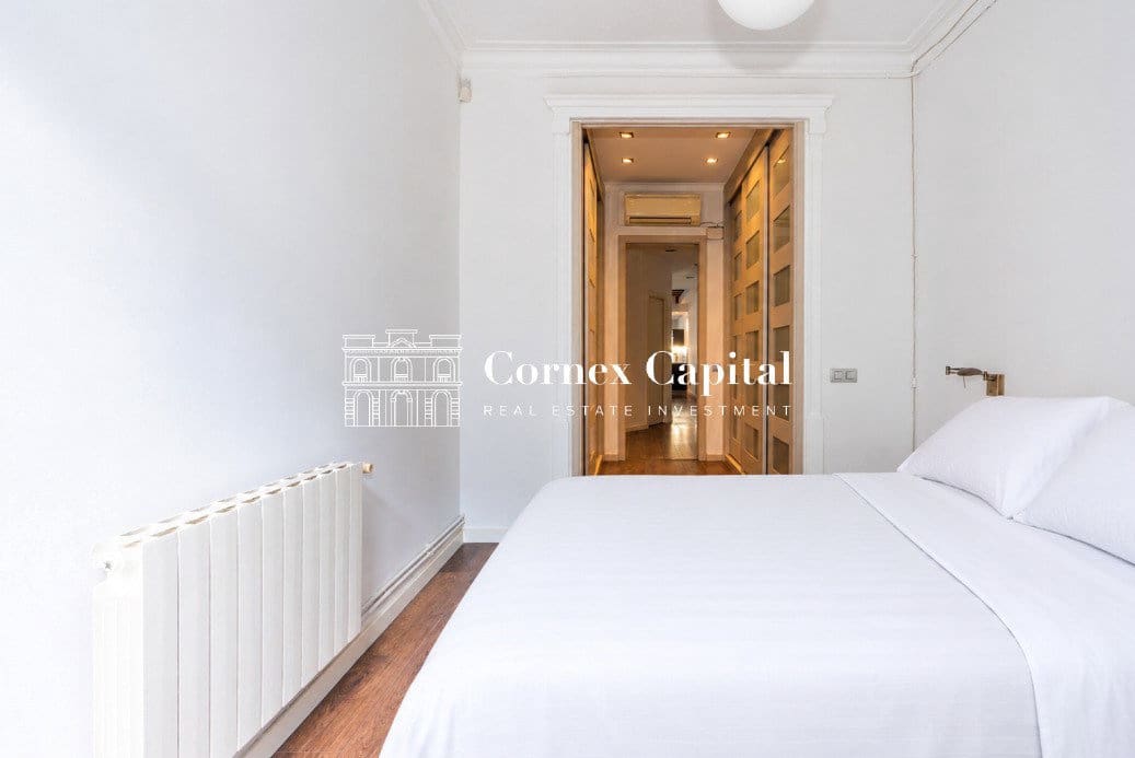 3 quarto Apartamento para arrendar em Barcelona cidade - 2 800 € (Ref: 10091537)