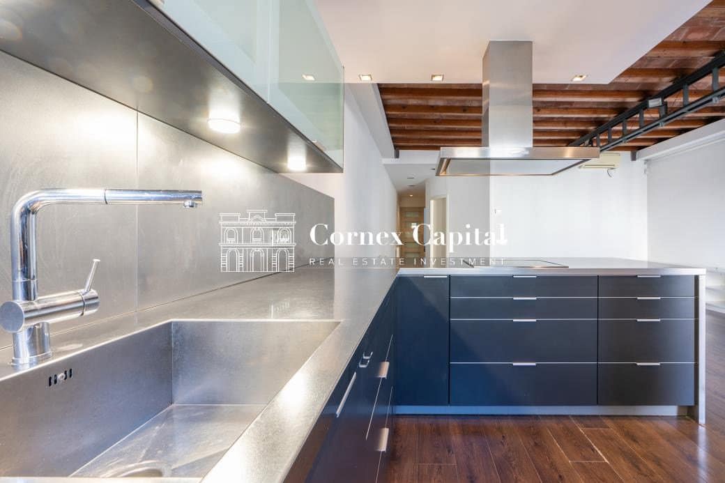 3 quarto Apartamento para arrendar em Barcelona cidade - 2 800 € (Ref: 10091537)