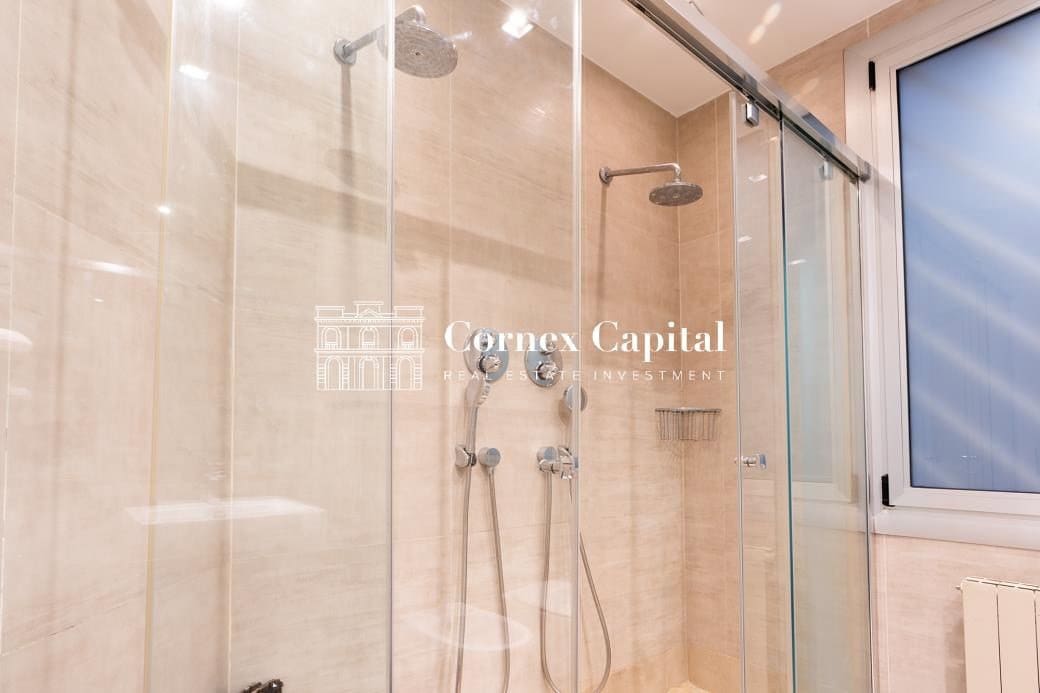 3 quarto Apartamento para arrendar em Barcelona cidade - 2 800 € (Ref: 10091537)