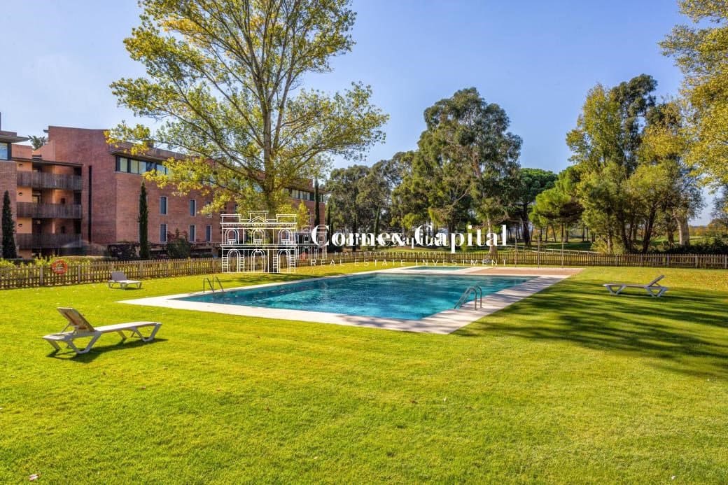 4 camera da letto Appartamento da affittare in Gualta con piscina garage - 2.500 € (Rif: 10120254)