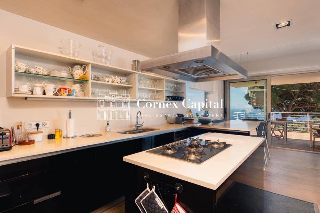 5 bedroom Villa for sale in Begur with pool garage - € 3,100,000 (Ref: 10139778)