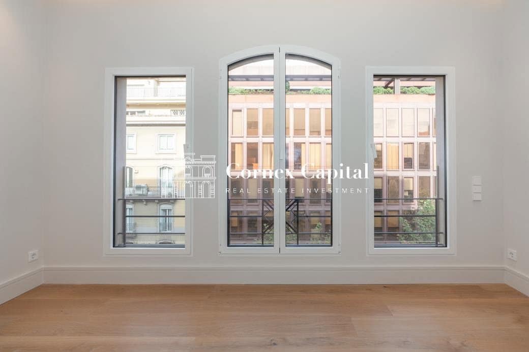 3 sypialnia Apartament na sprzedaż w Miasto Barcelona - 2 550 000 € (Ref: 10161853)