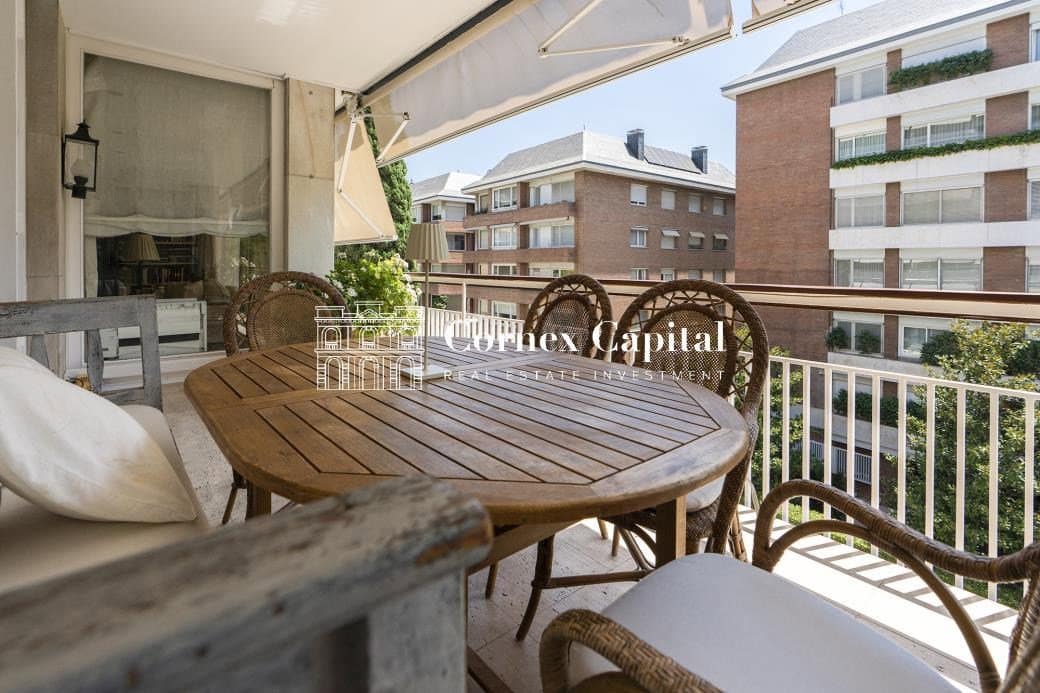6 soveværelse Lejlighed til salg i Barcelona by med garage - € 4.700.000 (Ref: 10172791)