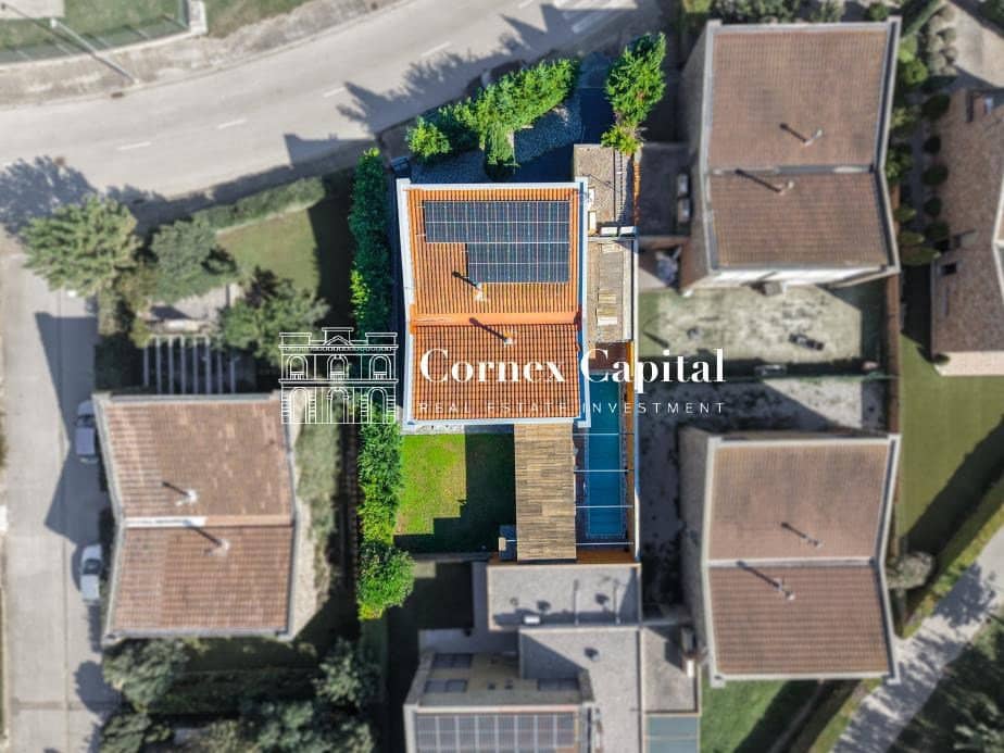 4 soverom Villa til salgs i Albons med svømmebasseng garasje - € 690 000 (Ref: 10172798)