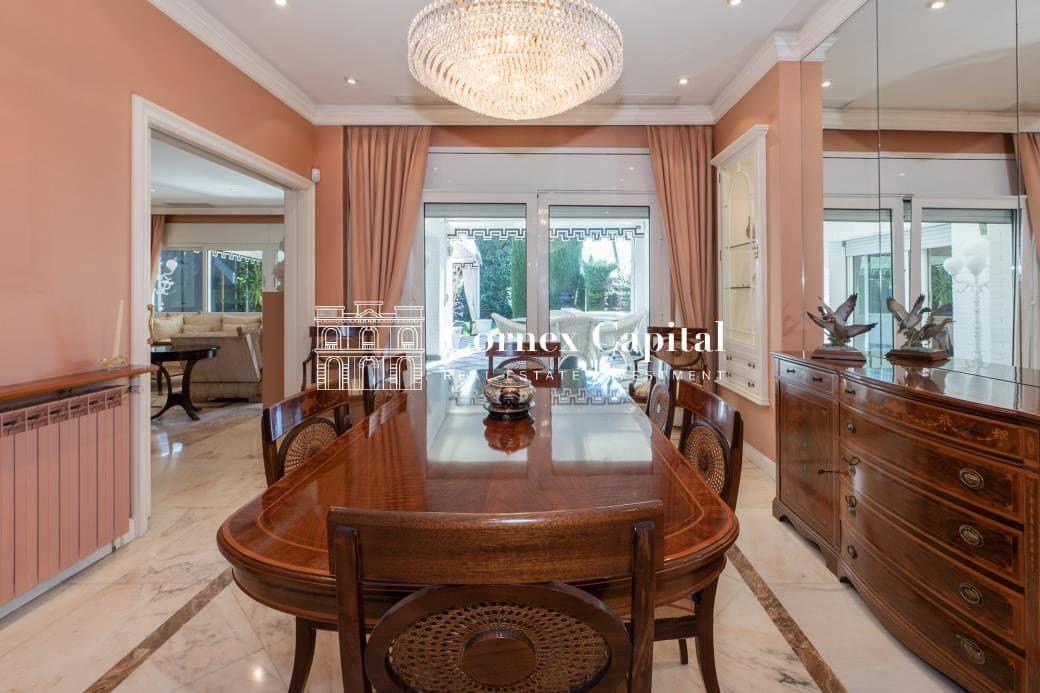 Adosado de 6 habitaciones en Barcelona ciudad en venta con piscina garaje - 4.100.000 € (Ref: 10177257)