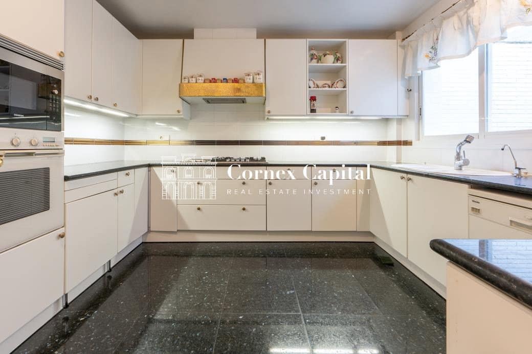 Adosado de 6 habitaciones en Barcelona ciudad en venta con piscina garaje - 4.100.000 € (Ref: 10177257)