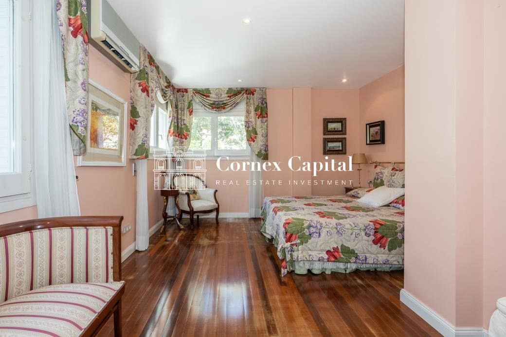 Adosado de 6 habitaciones en Barcelona ciudad en venta con piscina garaje - 4.100.000 € (Ref: 10177257)