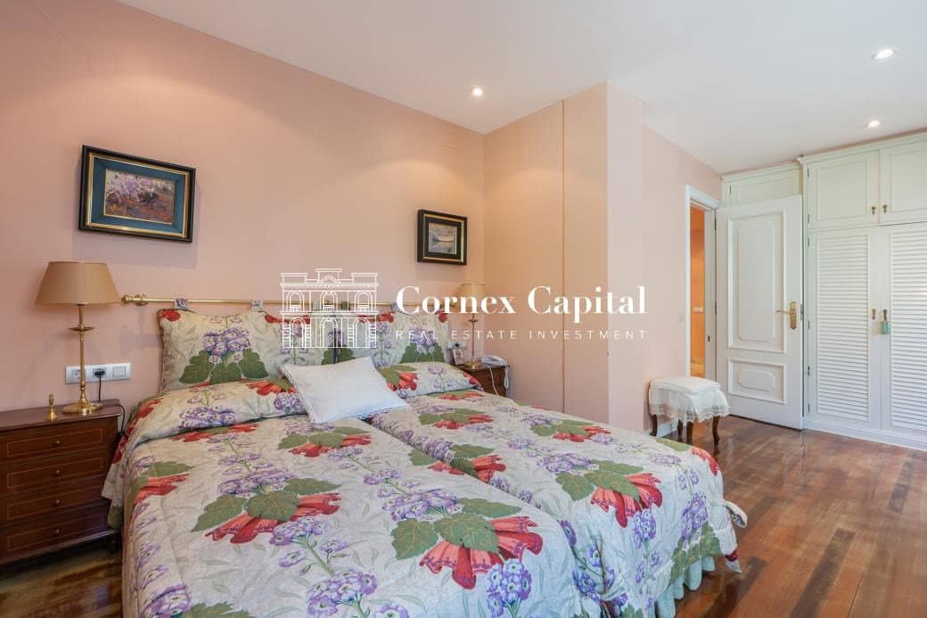 Adosado de 6 habitaciones en Barcelona ciudad en venta con piscina garaje - 4.100.000 € (Ref: 10177257)