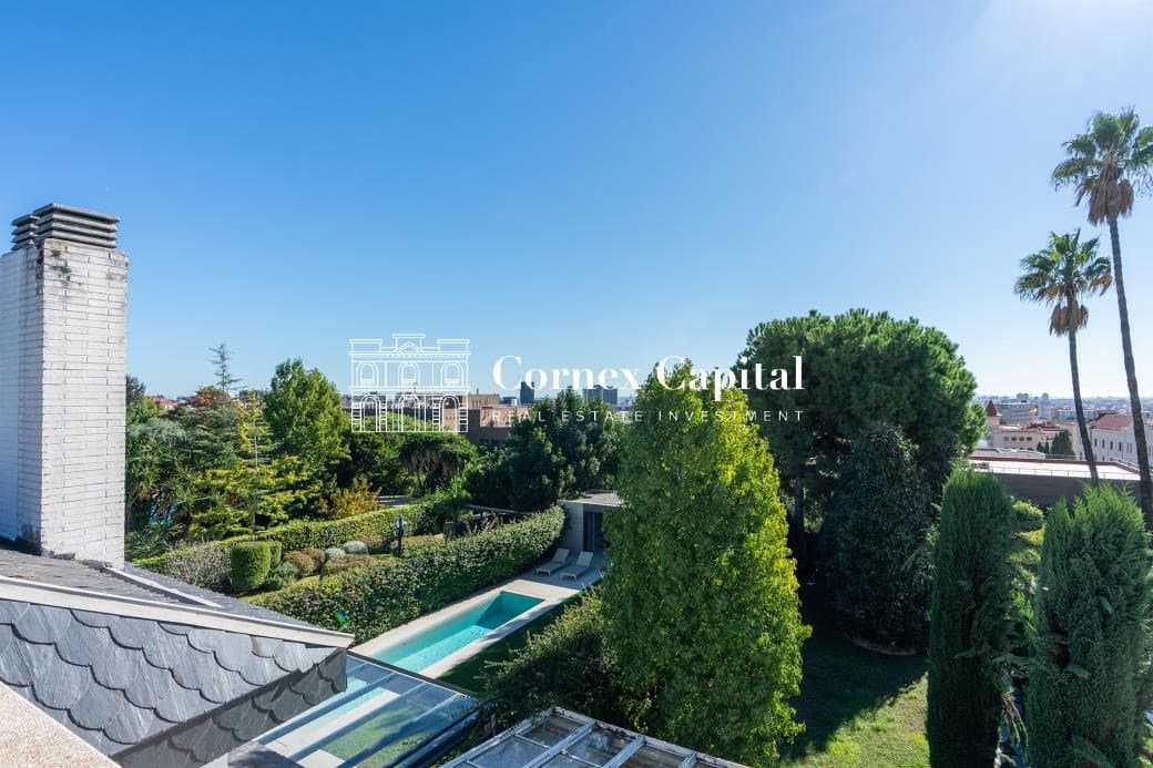 Adosado de 6 habitaciones en Barcelona ciudad en venta con piscina garaje - 4.100.000 € (Ref: 10177257)