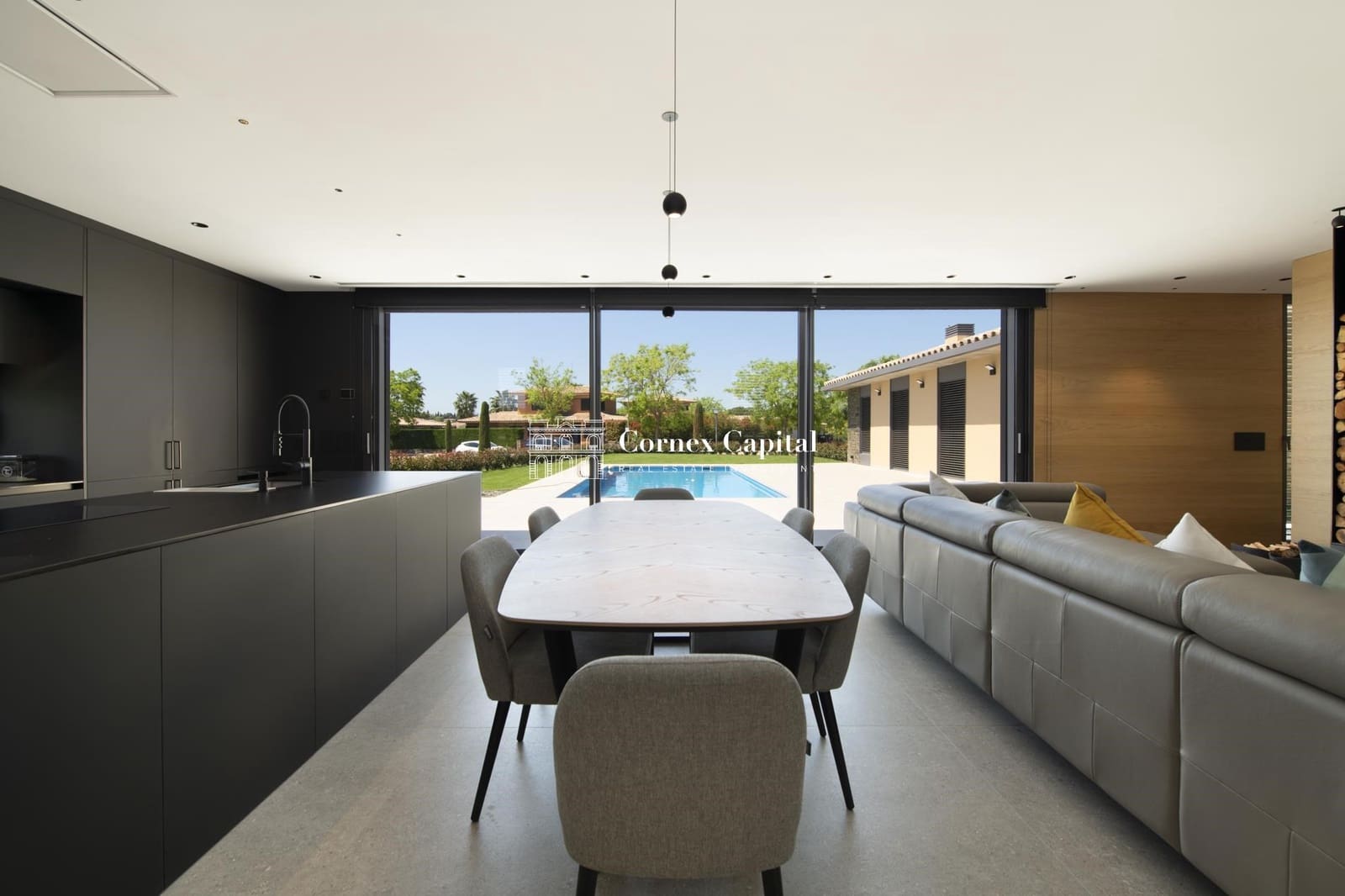 3 soveværelse Villa til salg i Navata med swimmingpool garage - € 1.075.000 (Ref: 6972041)