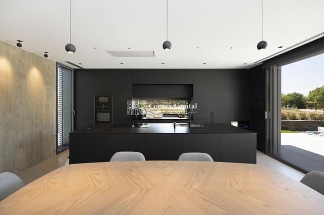 3 bedroom Villa for sale in Navata with pool garage - € 1,075,000 (Ref: 6972041)