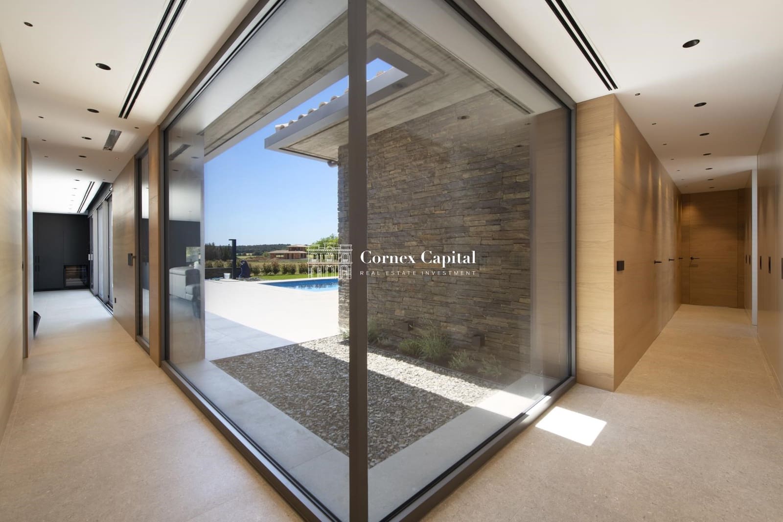 3 soveværelse Villa til salg i Navata med swimmingpool garage - € 1.075.000 (Ref: 6972041)