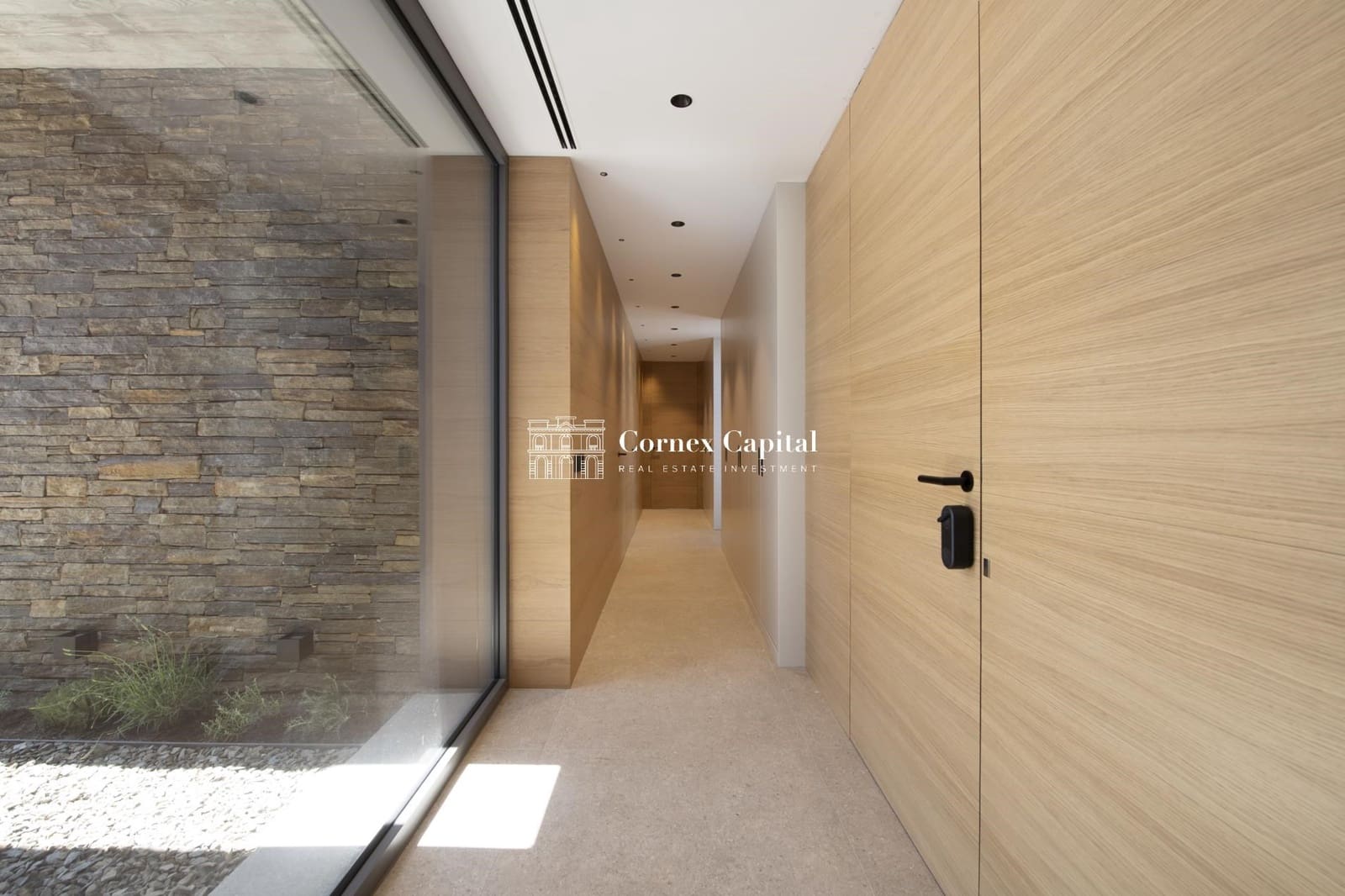 3 soveværelse Villa til salg i Navata med swimmingpool garage - € 1.075.000 (Ref: 6972041)