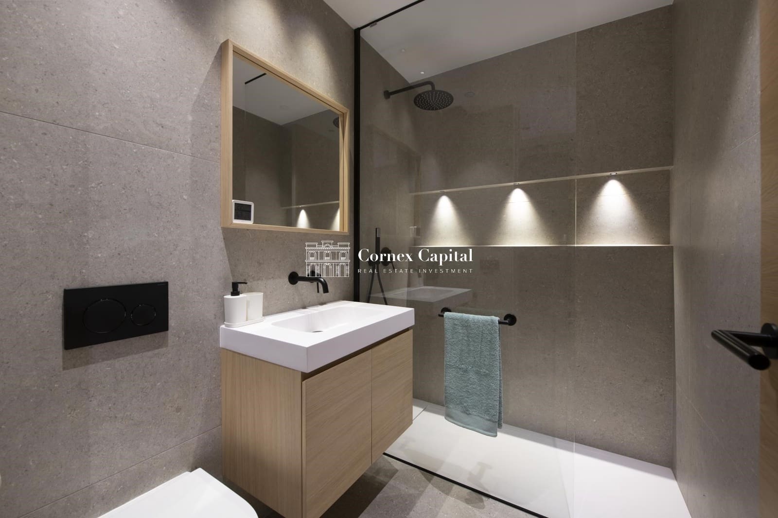 3 soveværelse Villa til salg i Navata med swimmingpool garage - € 1.075.000 (Ref: 6972041)