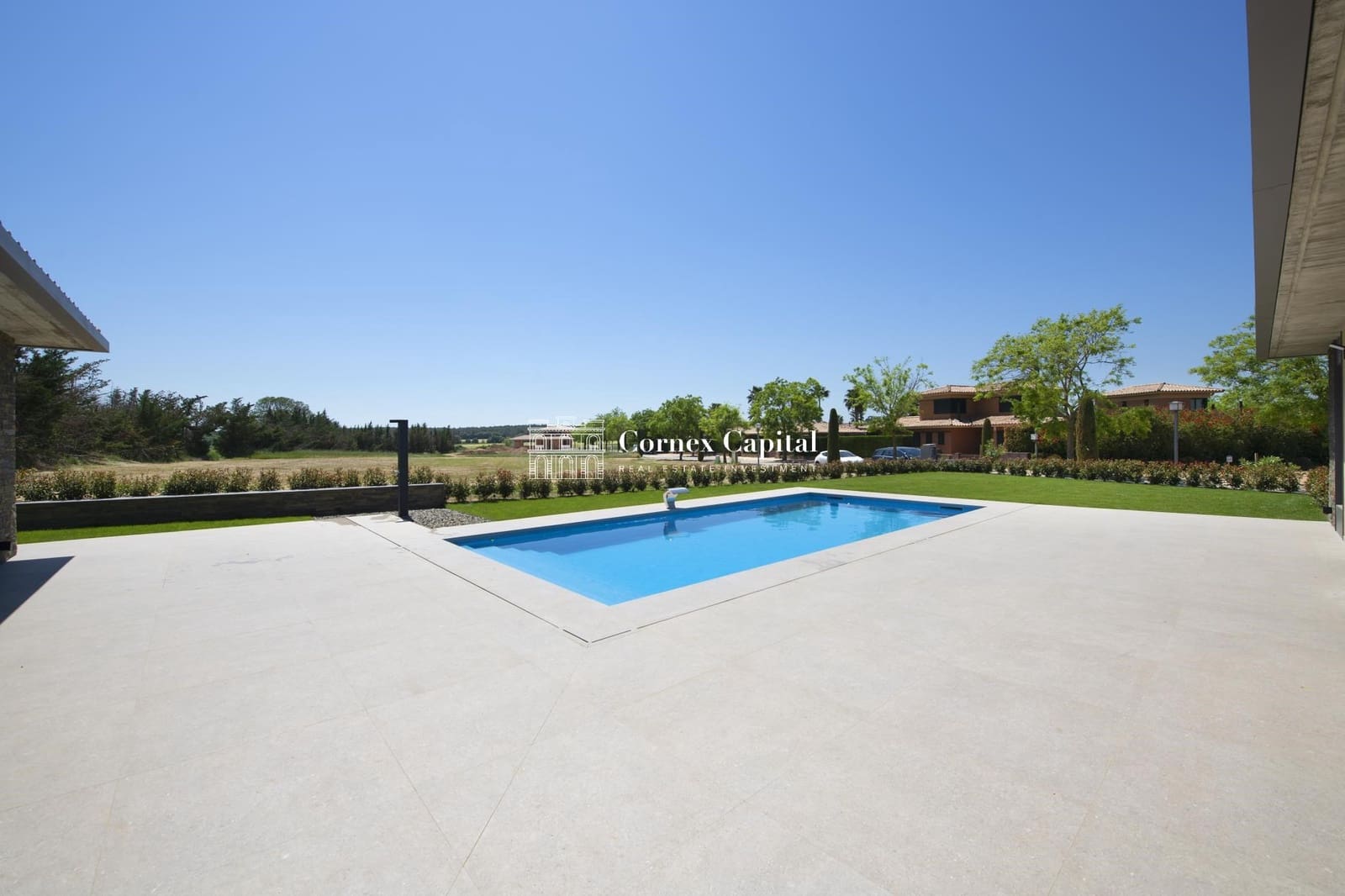 3 soveværelse Villa til salg i Navata med swimmingpool garage - € 1.075.000 (Ref: 6972041)