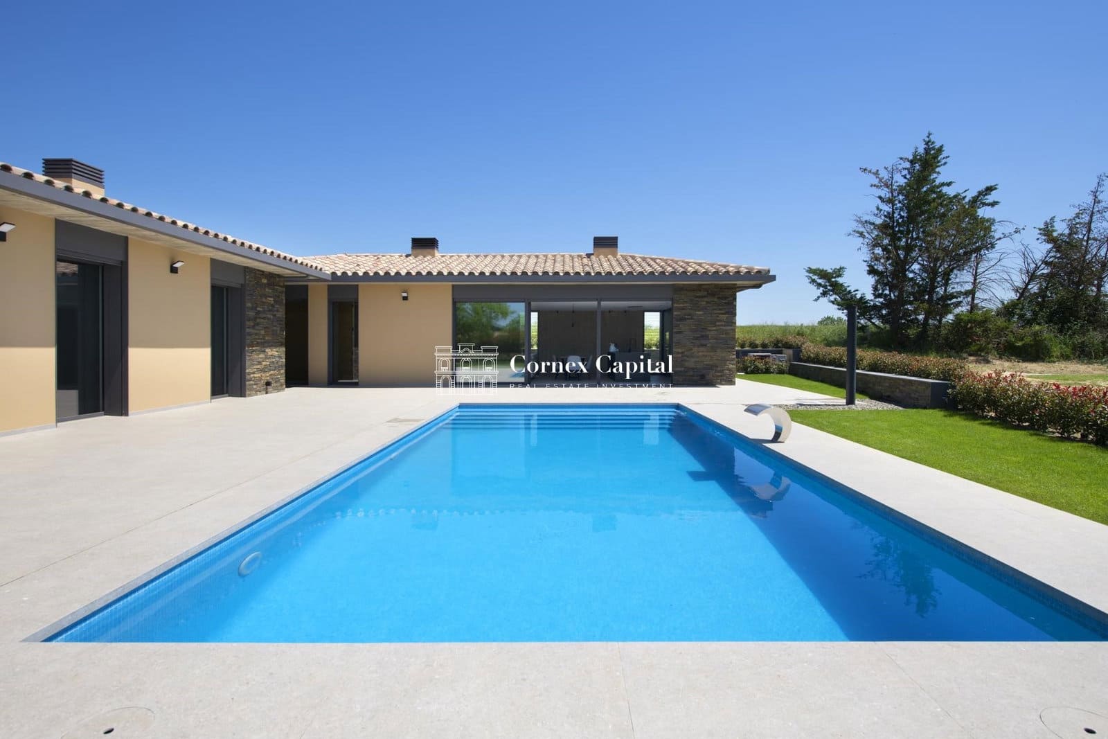 3 sovrum Villa till salu i Navata med pool garage - 1 175 000 € (Ref: 6972041)