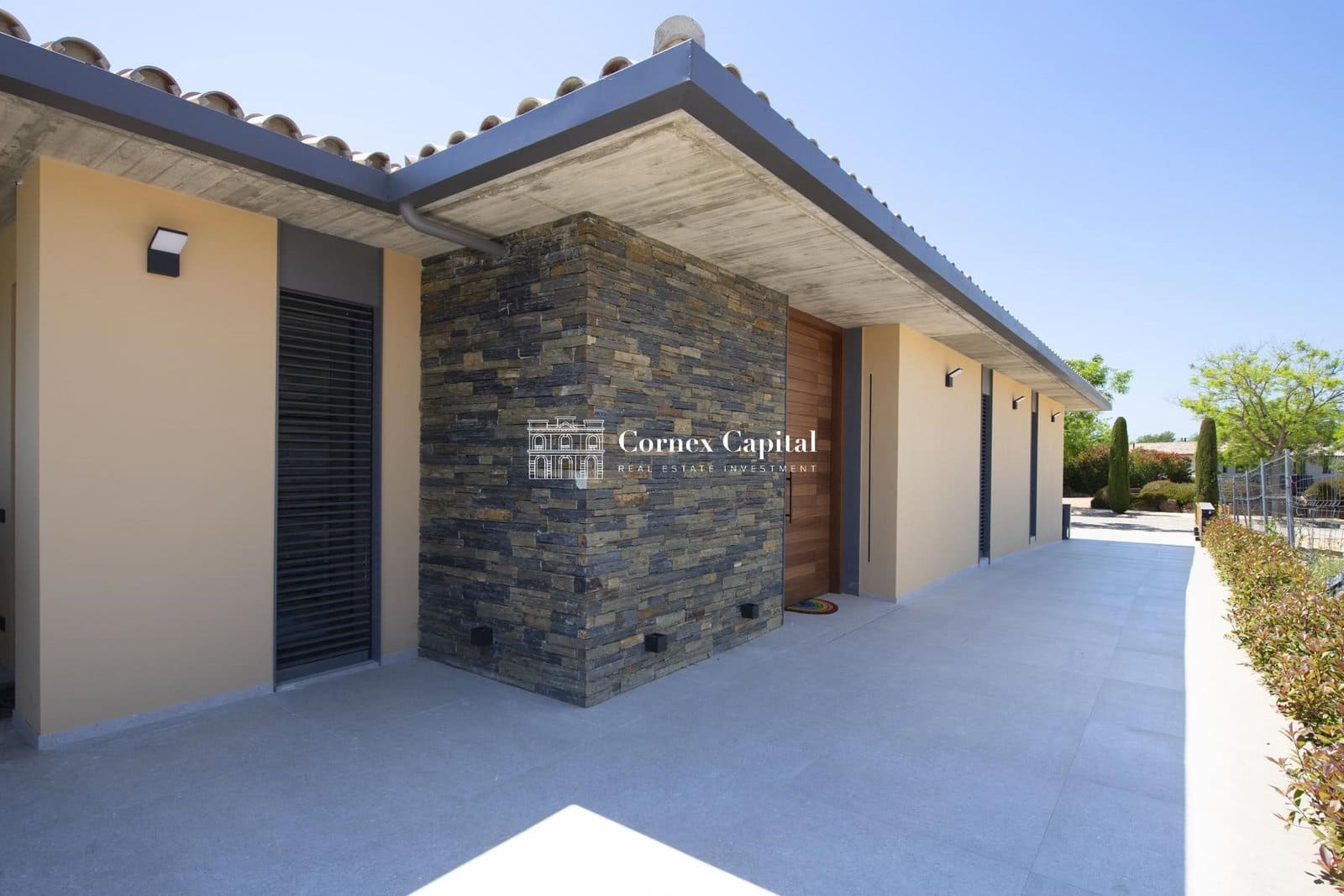 3 sovrum Villa till salu i Navata med pool garage - 1 175 000 € (Ref: 6972041)