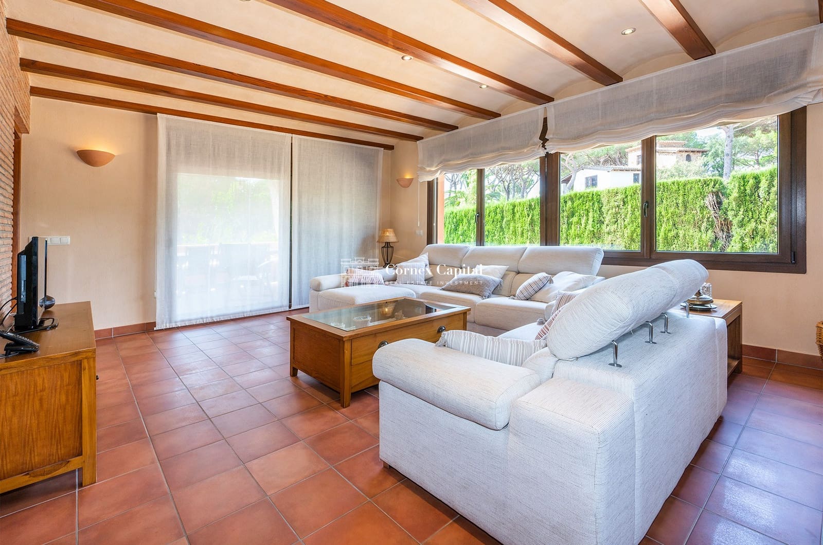 4 soveværelse Villa til salg i Mont-ras med swimmingpool garage - € 1.150.000 (Ref: 7018243)