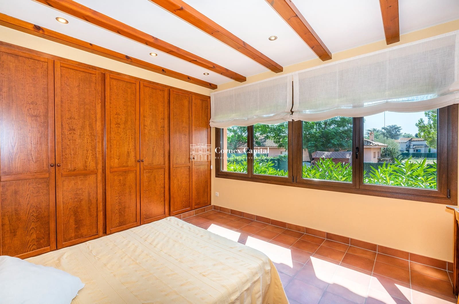 4 soveværelse Villa til salg i Mont-ras med swimmingpool garage - € 1.150.000 (Ref: 7018243)