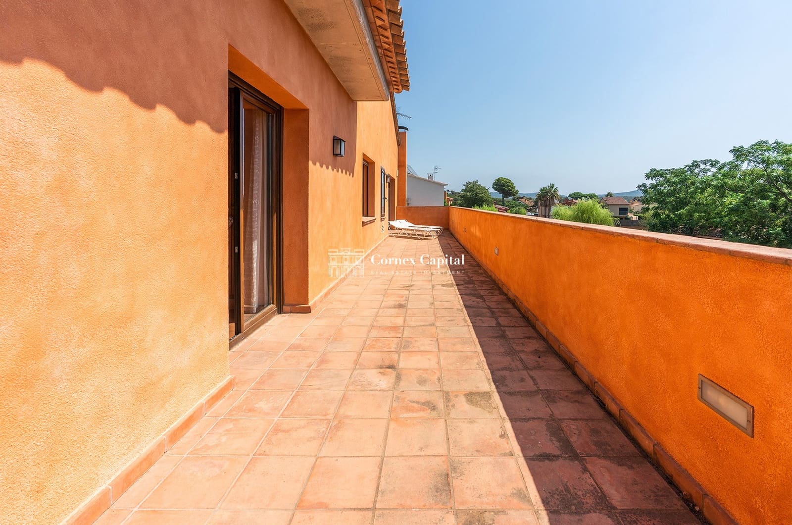 4 soveværelse Villa til salg i Mont-ras med swimmingpool garage - € 1.150.000 (Ref: 7018243)