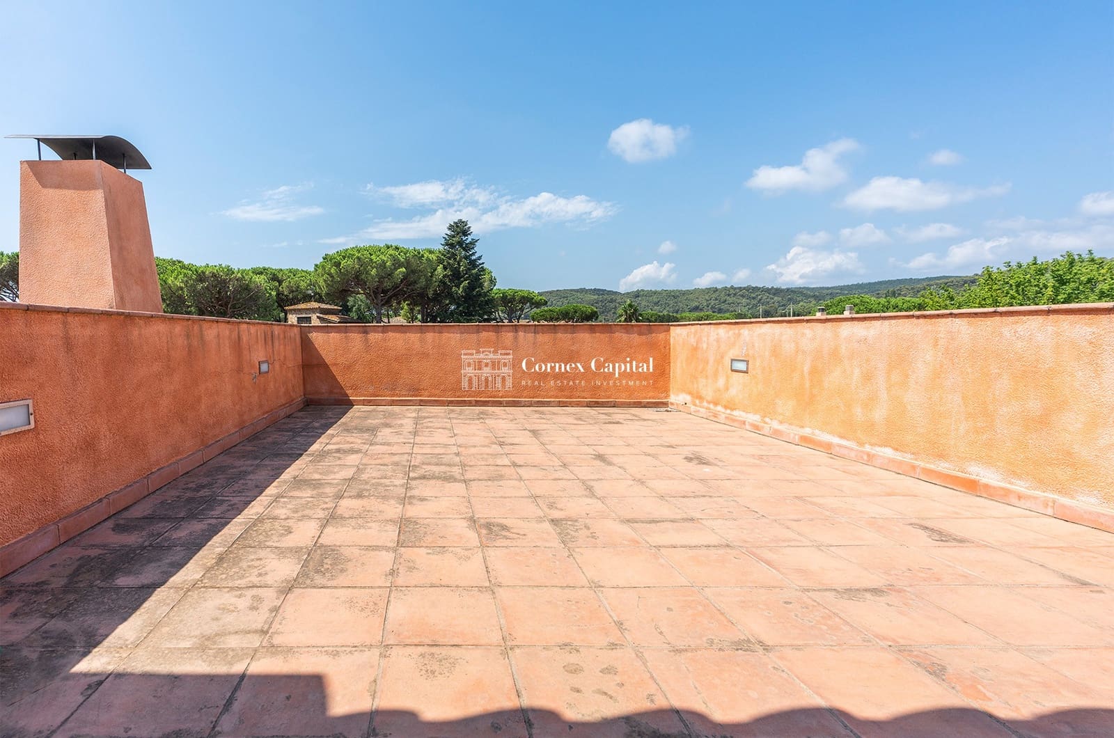 4 soveværelse Villa til salg i Mont-ras med swimmingpool garage - € 1.150.000 (Ref: 7018243)