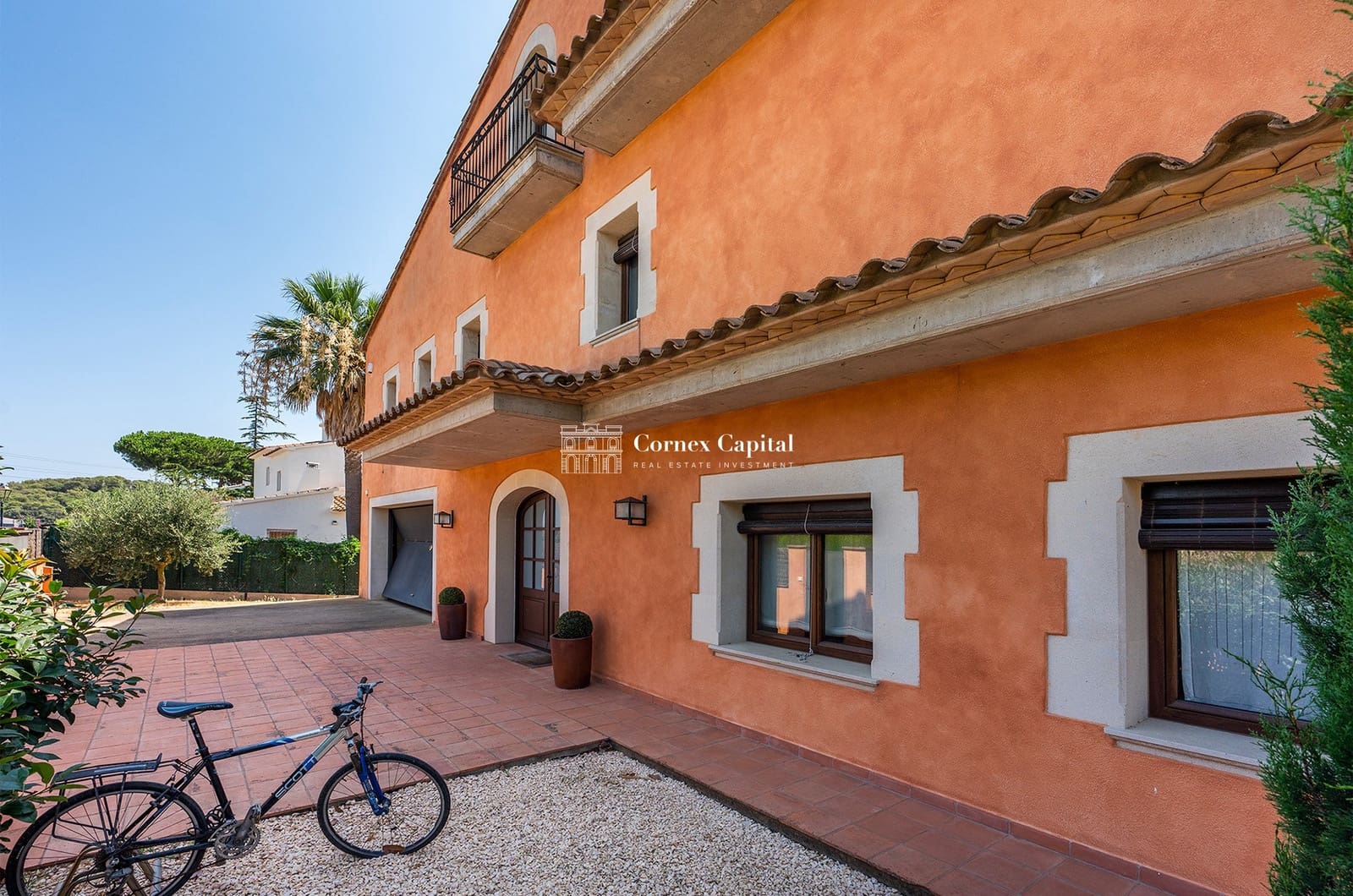 4 soveværelse Villa til salg i Mont-ras med swimmingpool garage - € 1.150.000 (Ref: 7018243)