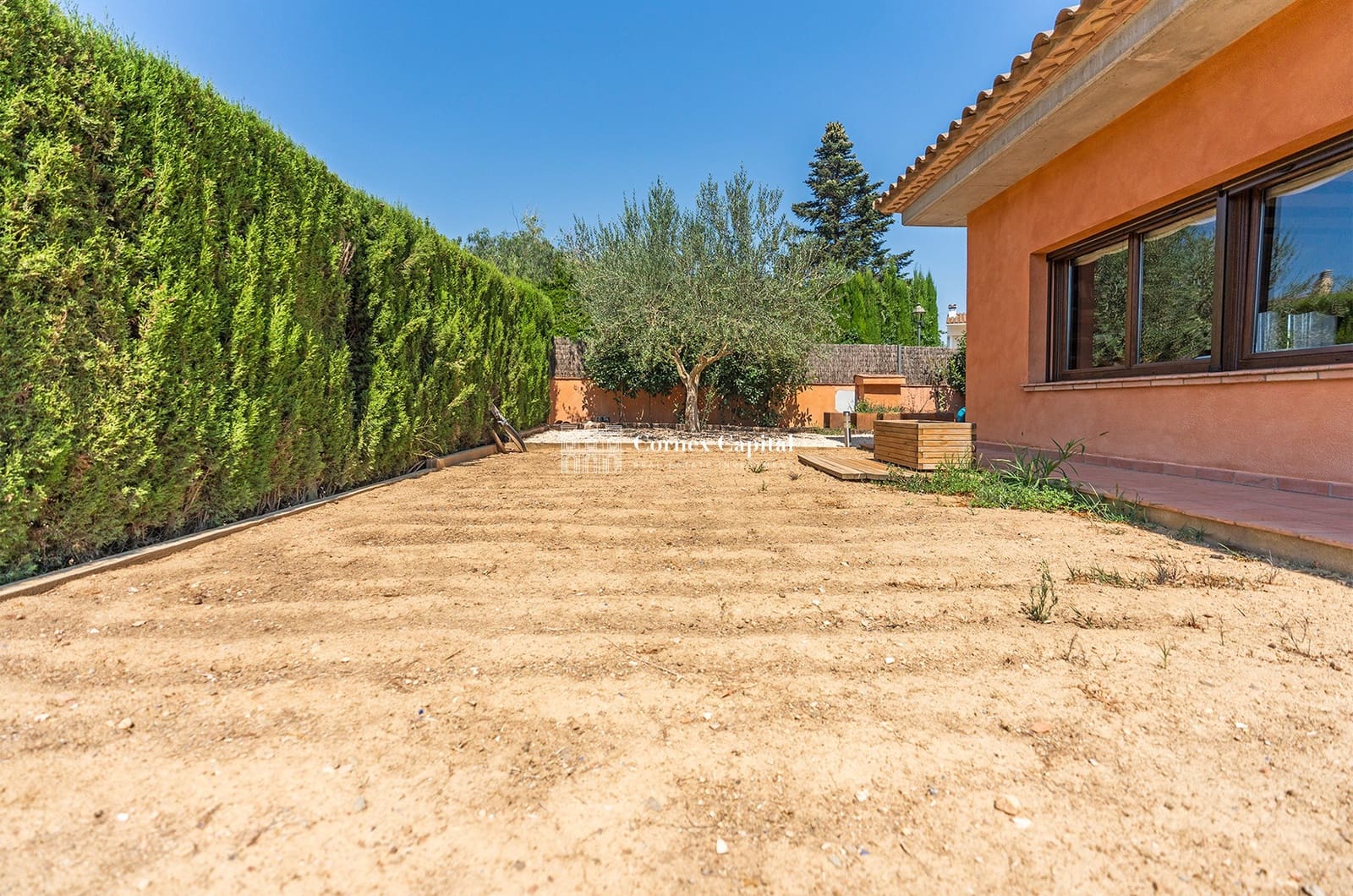 4 soveværelse Villa til salg i Mont-ras med swimmingpool garage - € 1.150.000 (Ref: 7018243)