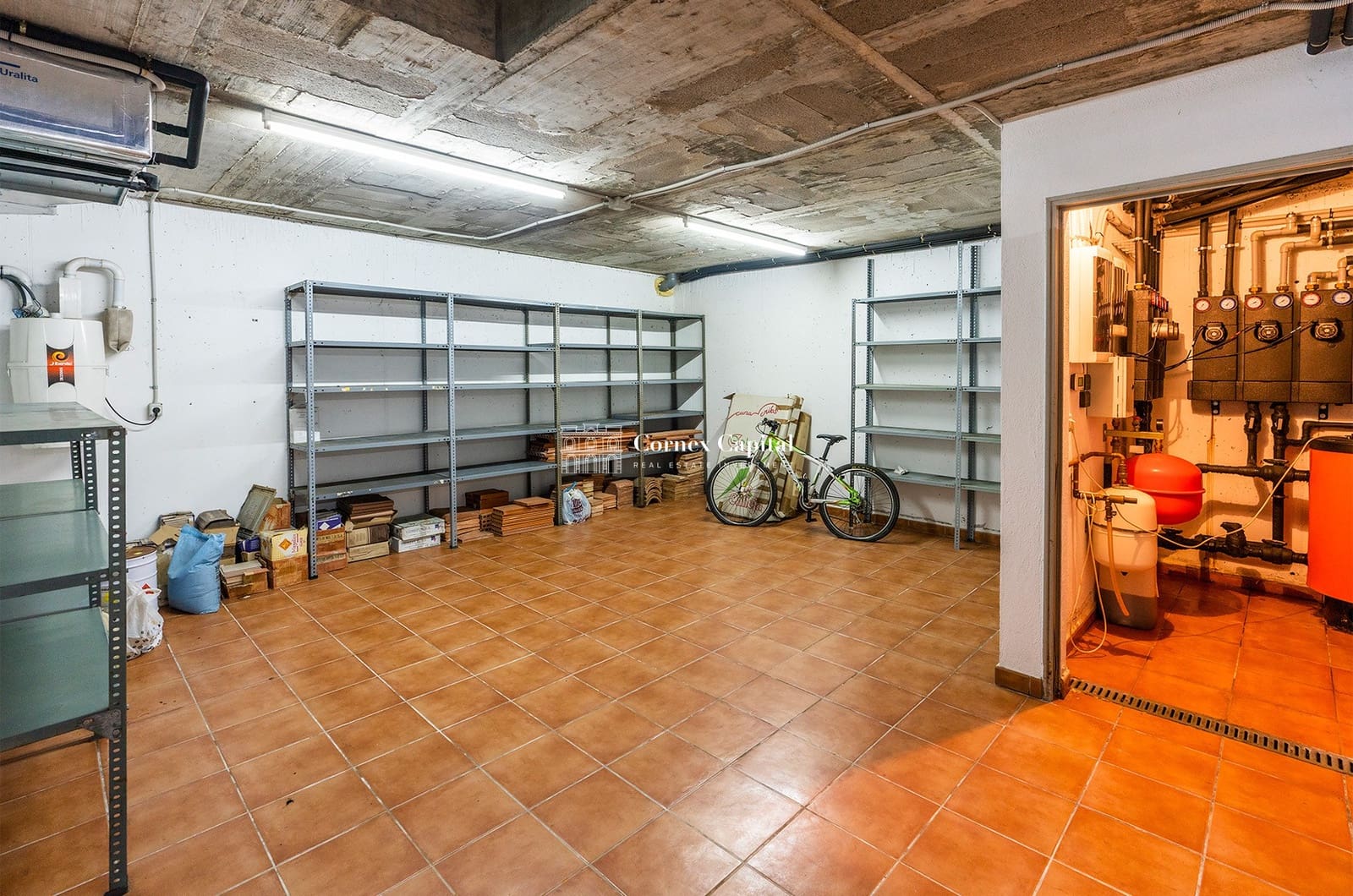 4 soveværelse Villa til salg i Mont-ras med swimmingpool garage - € 1.150.000 (Ref: 7018243)