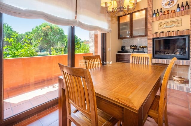 4 chambre Villa/Maison à vendre à Mont-ras avec piscine garage - 1 150 000 € (Ref: 7018243)