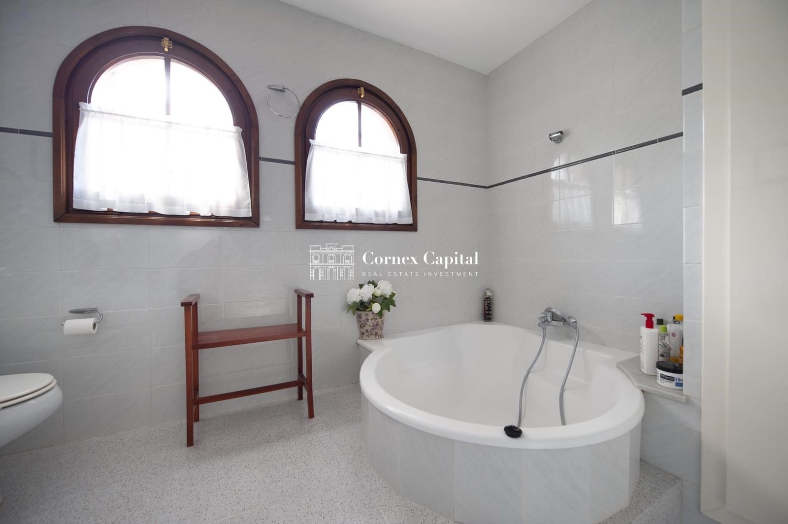 5 soveværelse Villa til salg i Tamariu med swimmingpool garage - € 1.200.000 (Ref: 7149993)