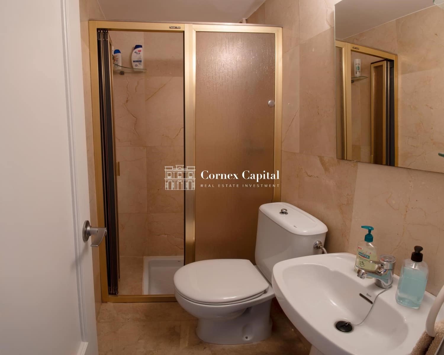 3 soveværelse Lejlighed til salg i S'Agaro med swimmingpool garage - € 390.000 (Ref: 7363494)