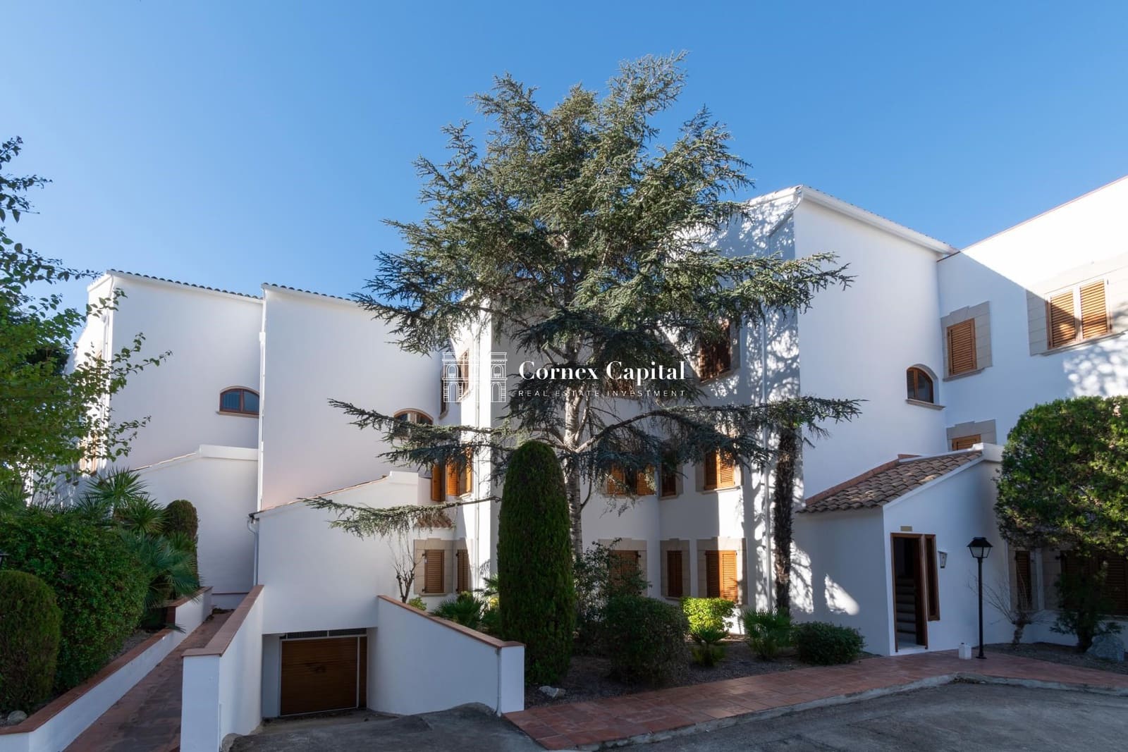 3 soveværelse Lejlighed til salg i S'Agaro med swimmingpool garage - € 390.000 (Ref: 7363494)