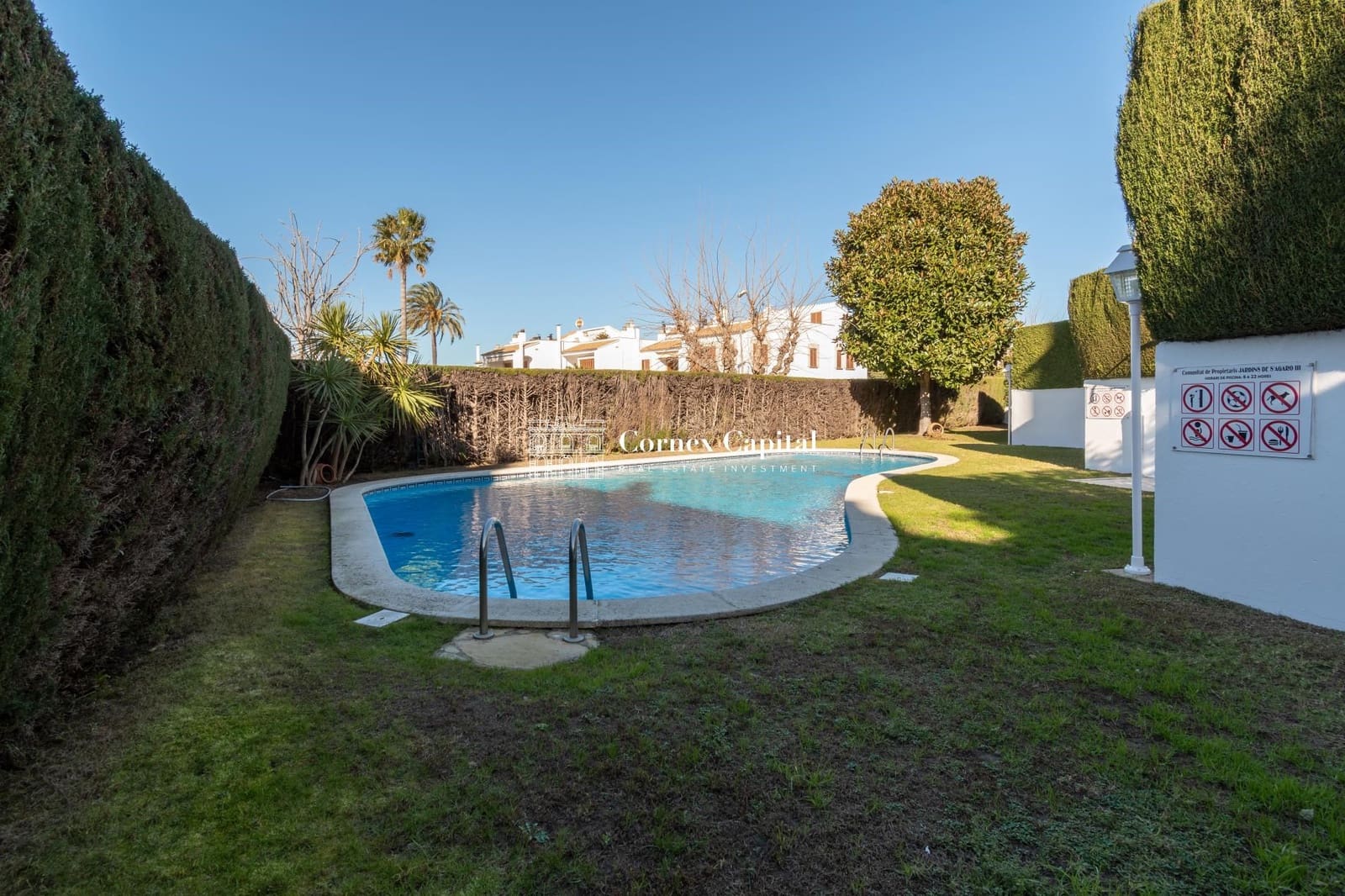 3 soveværelse Lejlighed til salg i S'Agaro med swimmingpool garage - € 390.000 (Ref: 7363494)