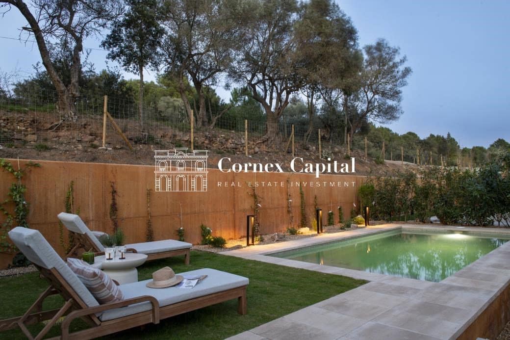 4 quarto Moradia em Banda para venda em Regencos com piscina garagem - 842 000 € (Ref: 7590401)