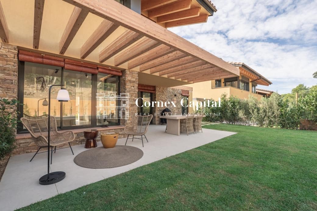 4 soveværelse Rækkehus til salg i Begur med swimmingpool garage - € 812.000 (Ref: 7590409)