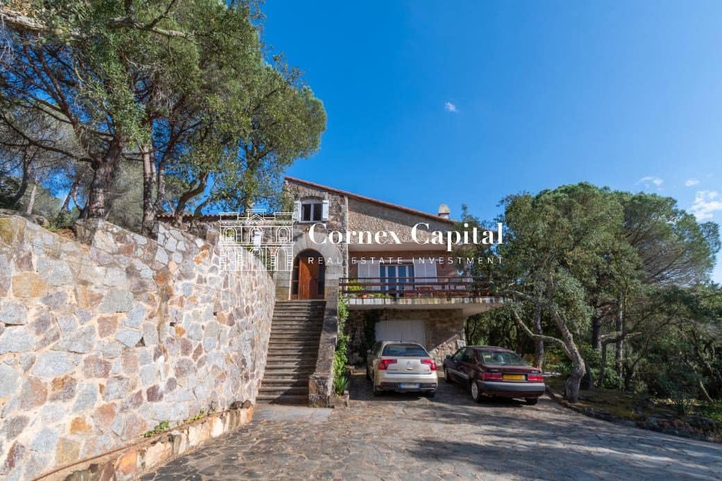 5 bedroom Villa for sale in Castell d'Aro with pool garage - € 795,000 (Ref: 7618765)