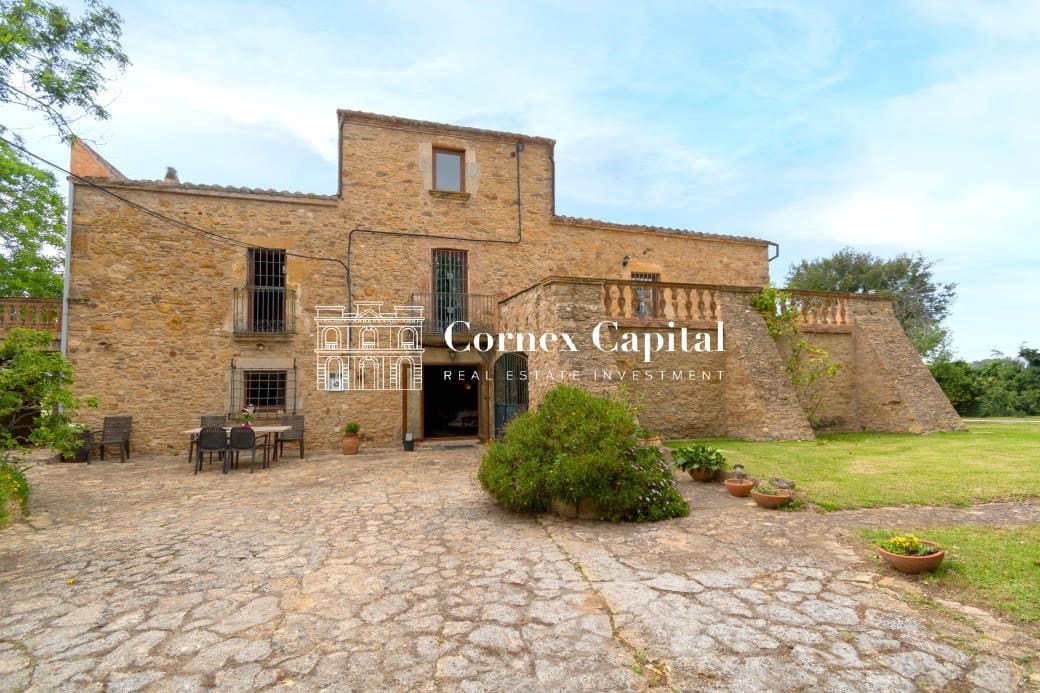 5 quarto Quinta/Casa Rural para venda em Vulpellac com garagem - 2 200 000 € (Ref: 7665536)